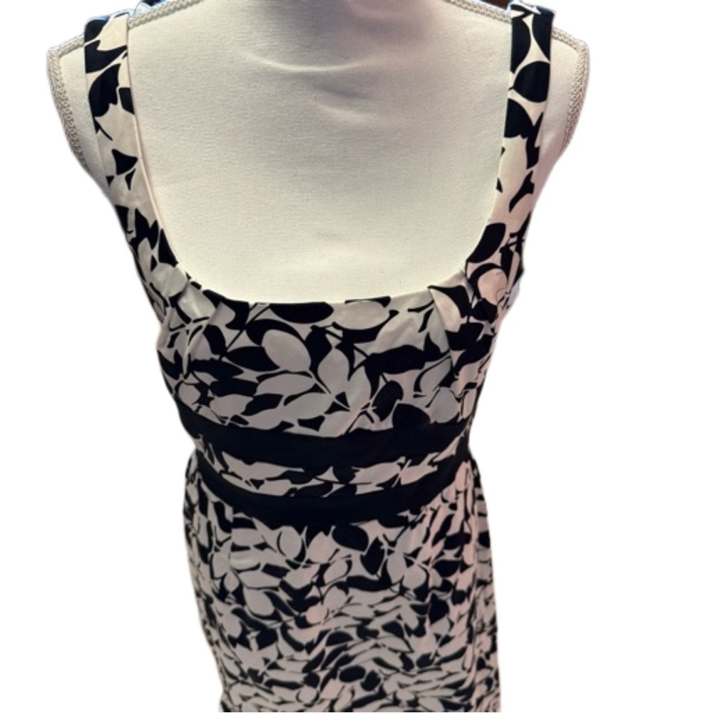 White House Black Market Women's Size 8 Black & White Dress Back Zip Sleeveless - Picture 13 of 15